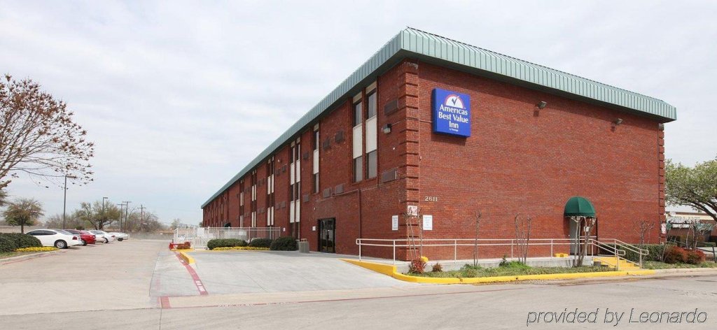 Фото Oyo Hotel Irving Dfw Airport South