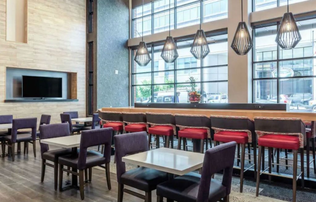 Фото Hampton Inn Oakland Downtown-City Center