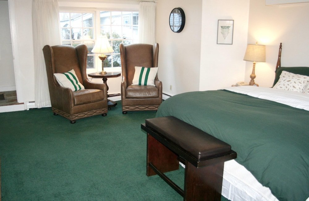 Фото Farm Road Estate