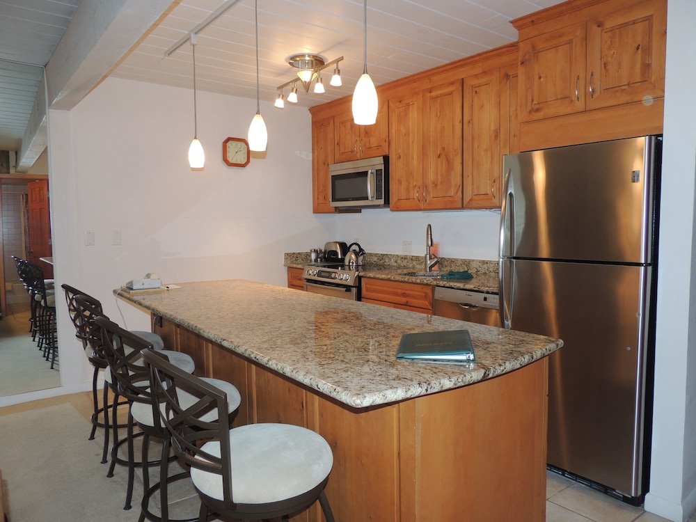 Фото Lift One Condominiums