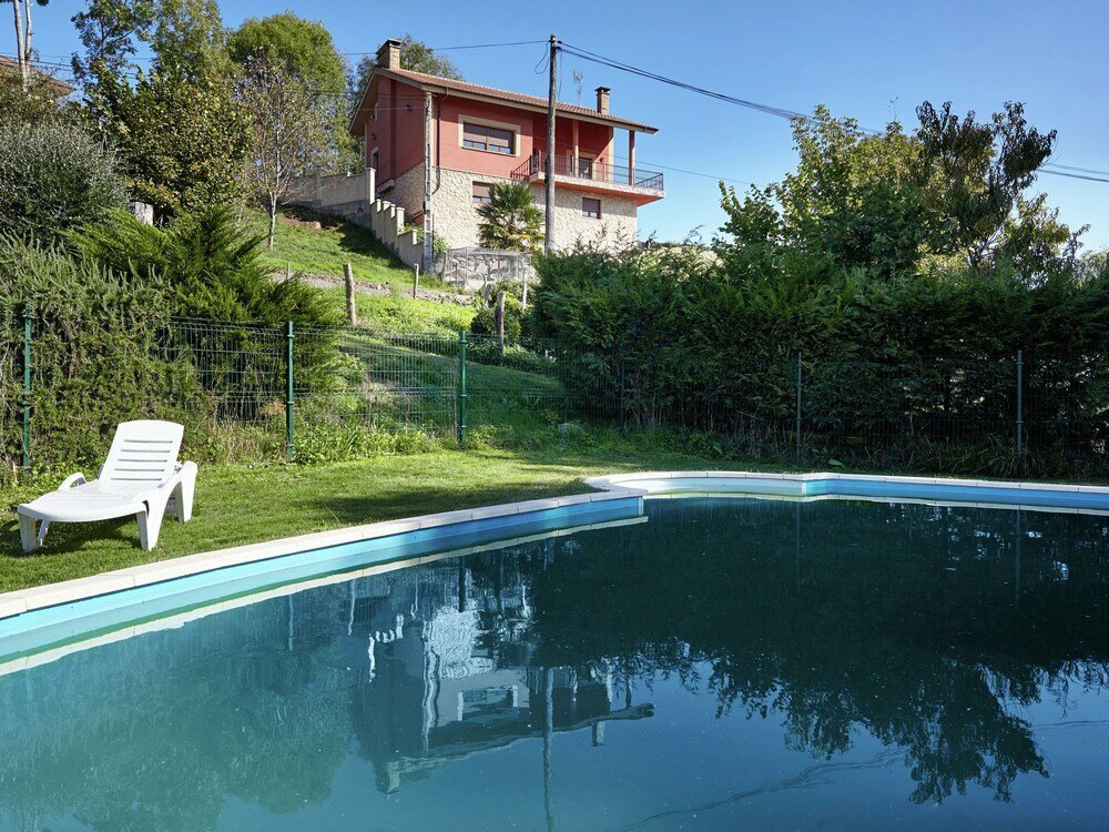 Hotel Inviting Mansion in Nava With Swimming Pool, Principality of Asturias, photo
