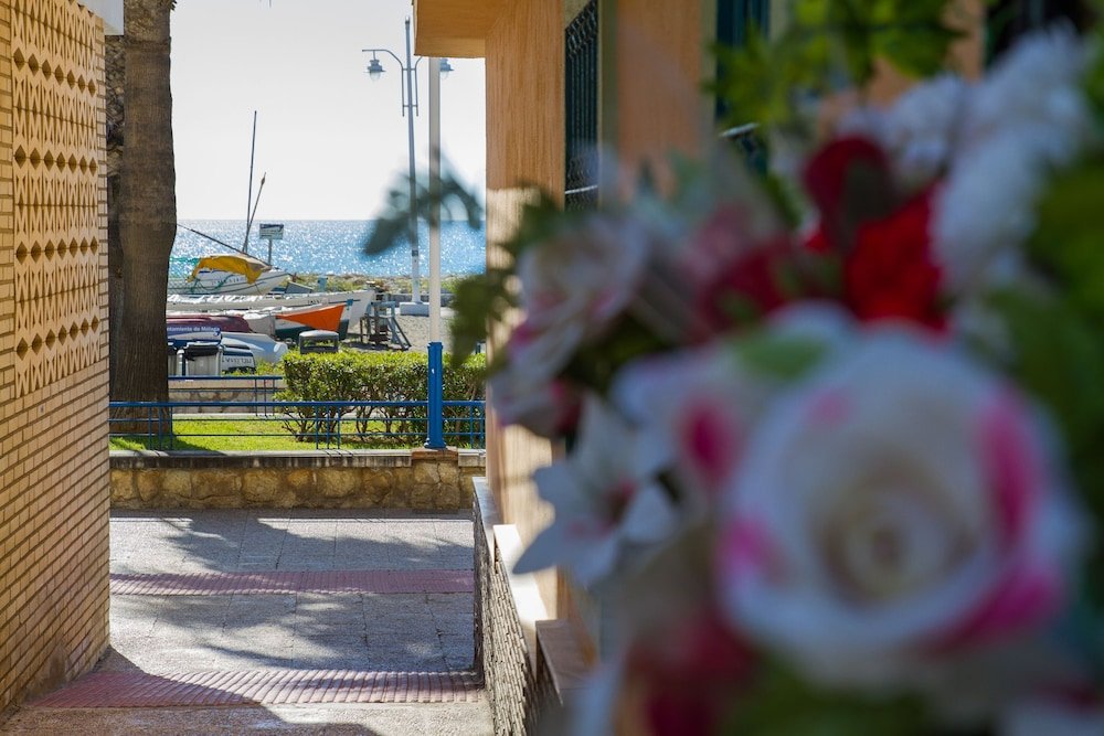 Фото Stylish 2 bedrooms Menita by La Recepcion