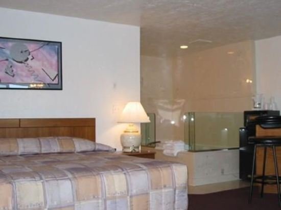 Фото Red Carpet Inn Medford