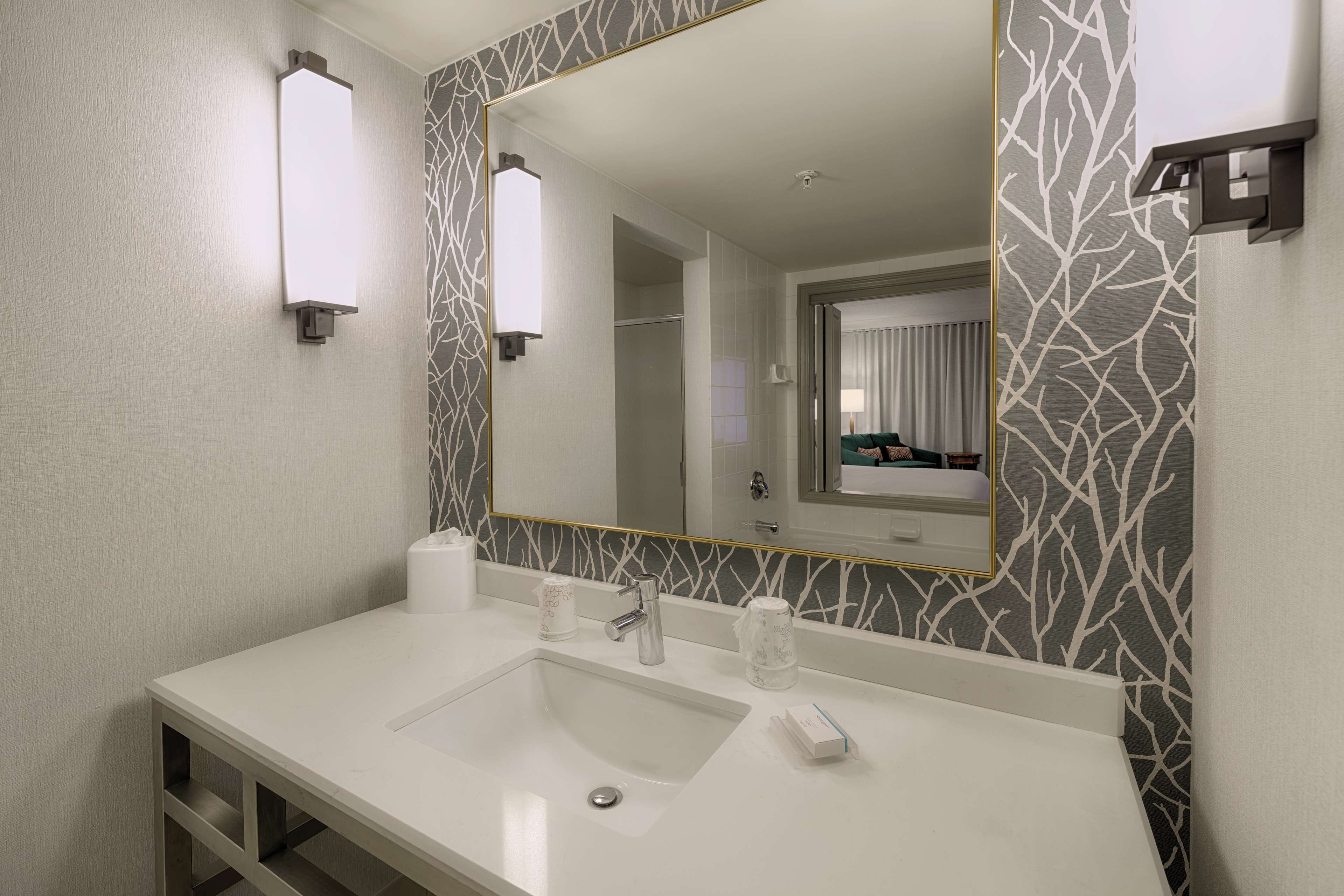 Фото Hilton Garden Inn Cleveland/Twinsburg