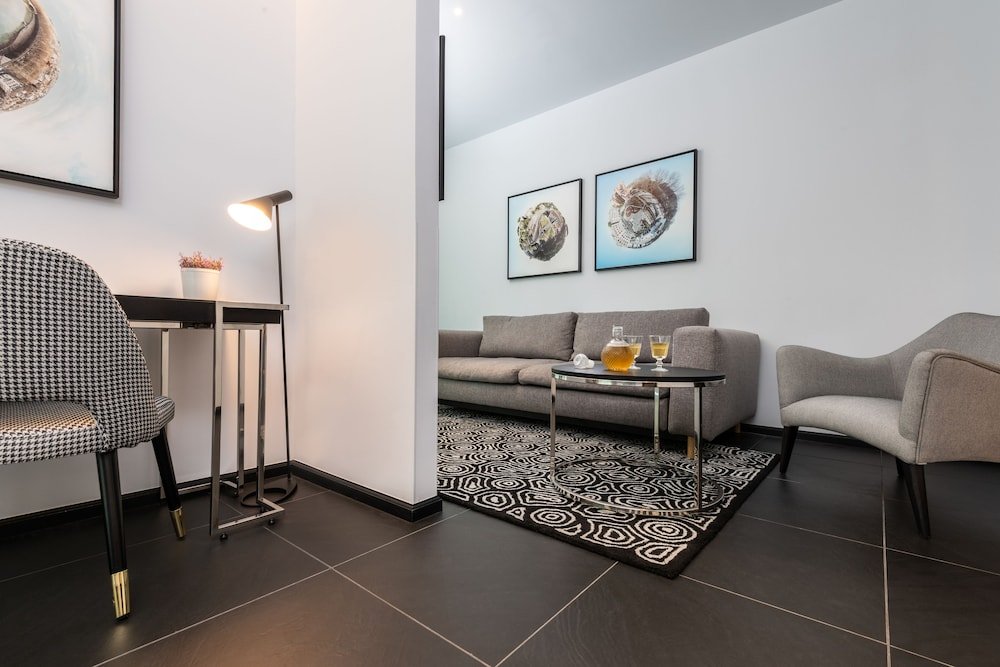 Фото Nyx Herzliya