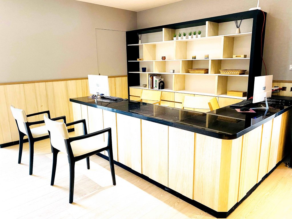 Фото Comin' Place