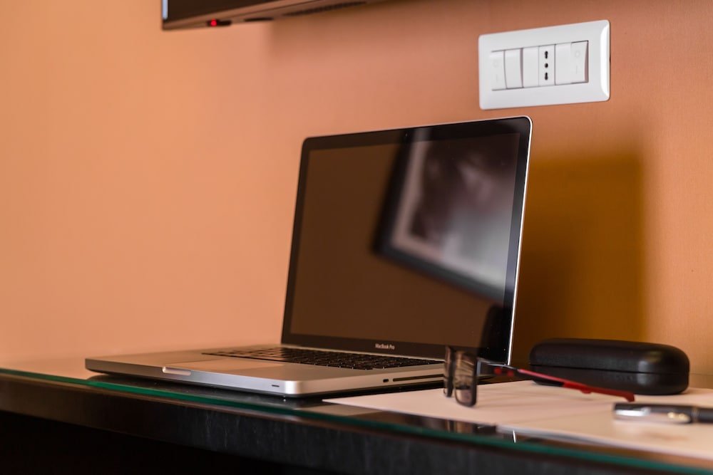 Фото Bh Napoli Railway