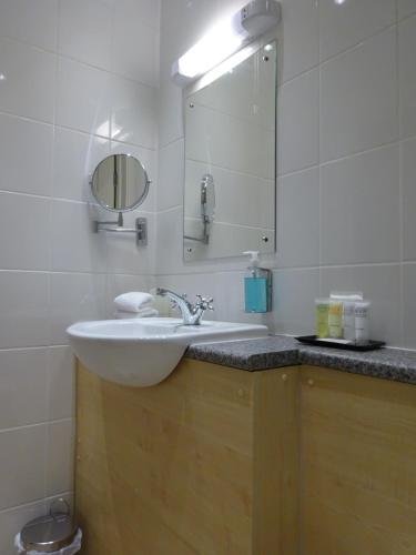 Фото The Lanes Residence