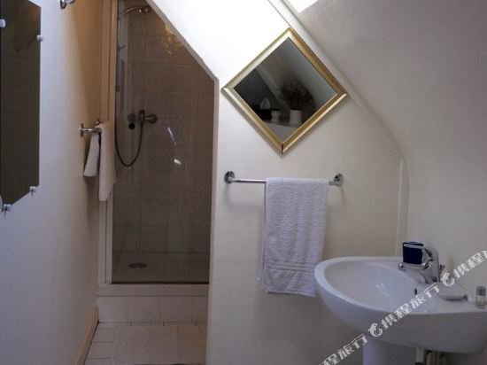 Фото Les Chambres d'hôtes - Les Crépinières