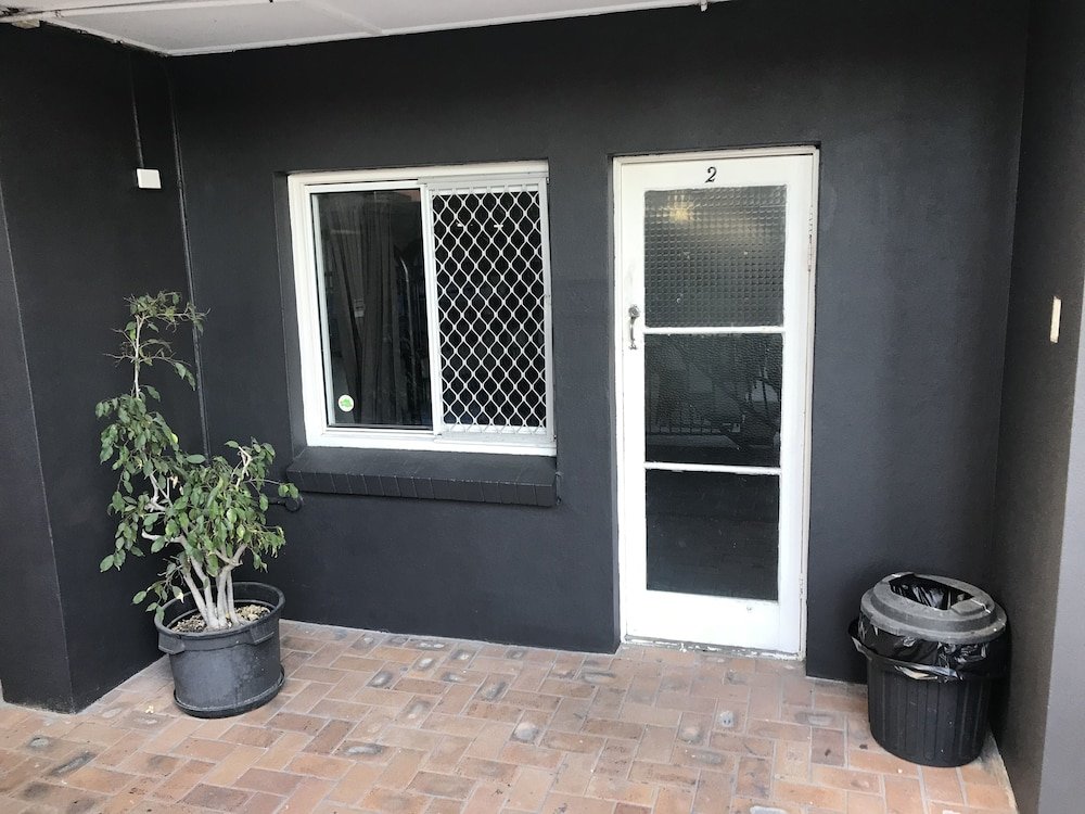 Фото Down Under Hostels by the beach