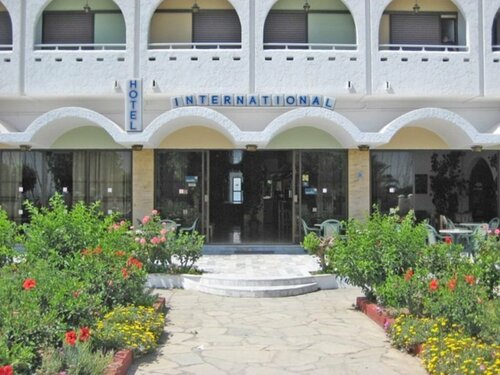 Гостиница Hotel International в Косе