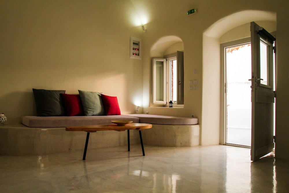 Фото Fertimo Suites by Karpimo