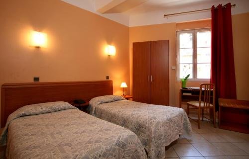 Фото Hotel le Dauphin