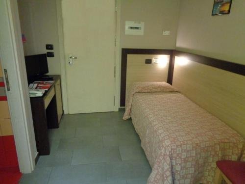 Фото Hotel B&b Airone