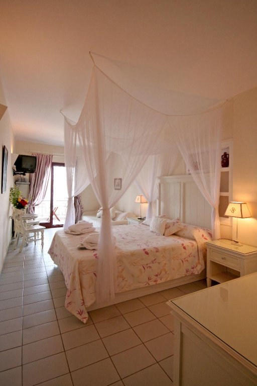 Фото Clara Hotel