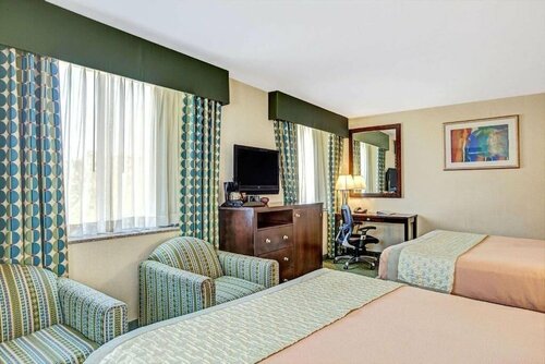 Гостиница Hillcrest Hotel Near Jfk Air Train в Нью-Йорке