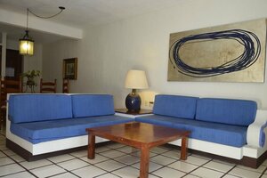 Гостиница Puerto de Luna Pet Friendly & Family Suites Hotel