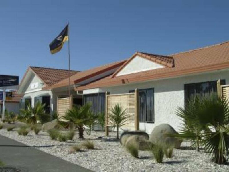 Гостиница White Heron Motor Lodge в Гисборне