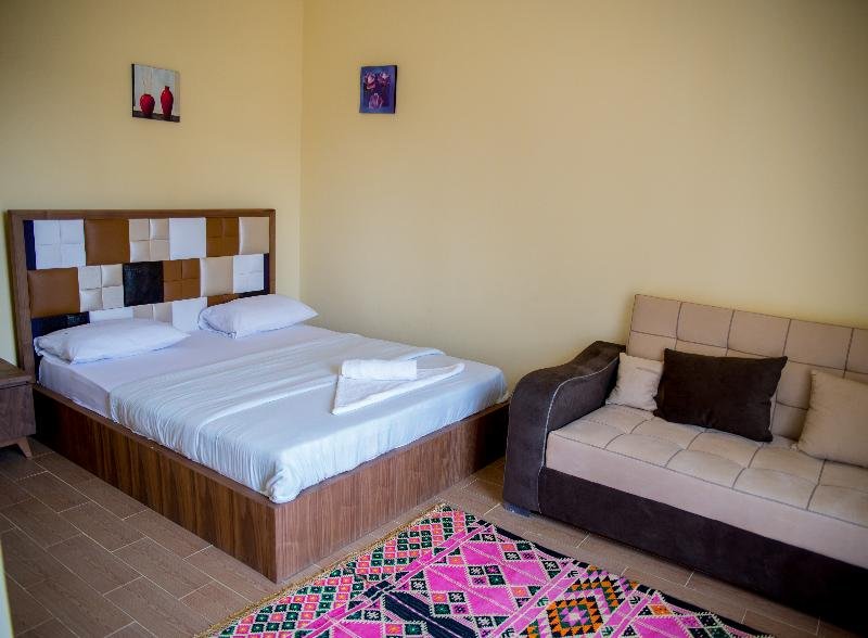 Фото New Grand Royal Hotel