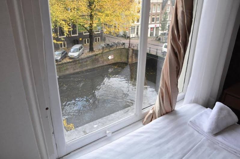 Фото Amsterdam Inn Hotel