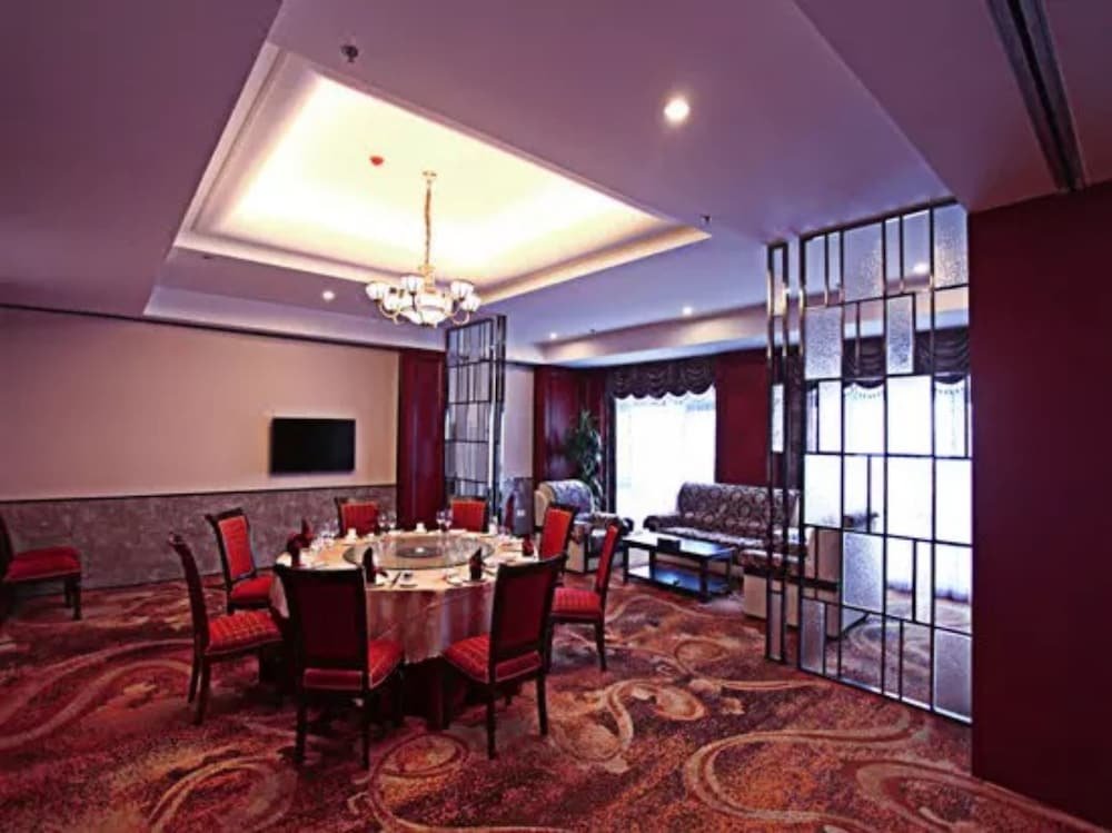 Фото Badaling Hot Spring Resort