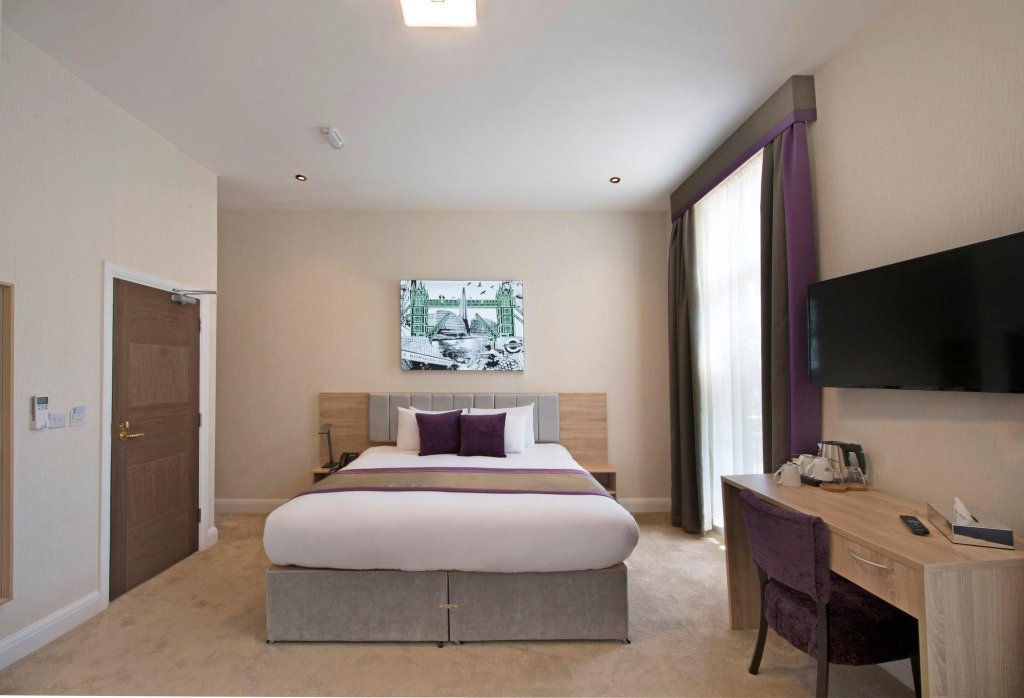 Фото Oyo Townhouse 30 Sussex Hotel