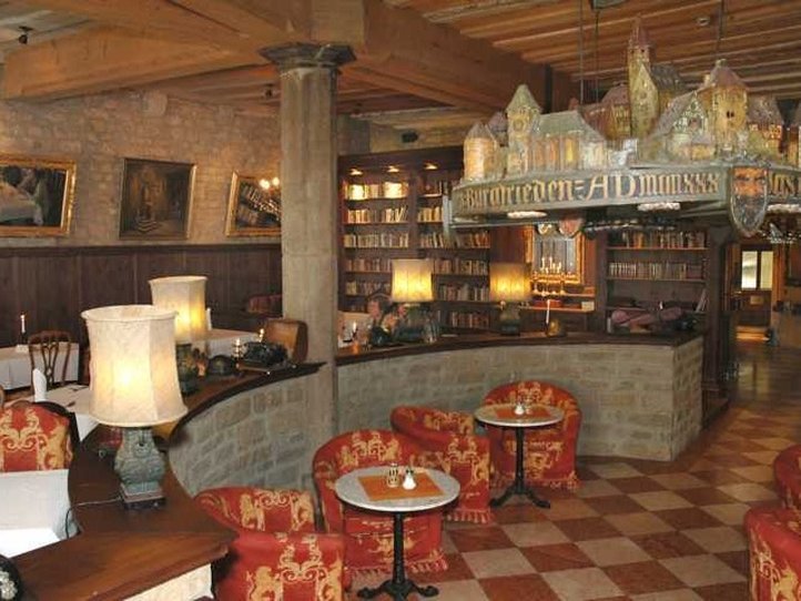 Фото Historik Hotel Gotisches Haus