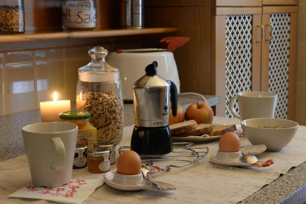 Фото Piazza delle Erbe Stylish Flat