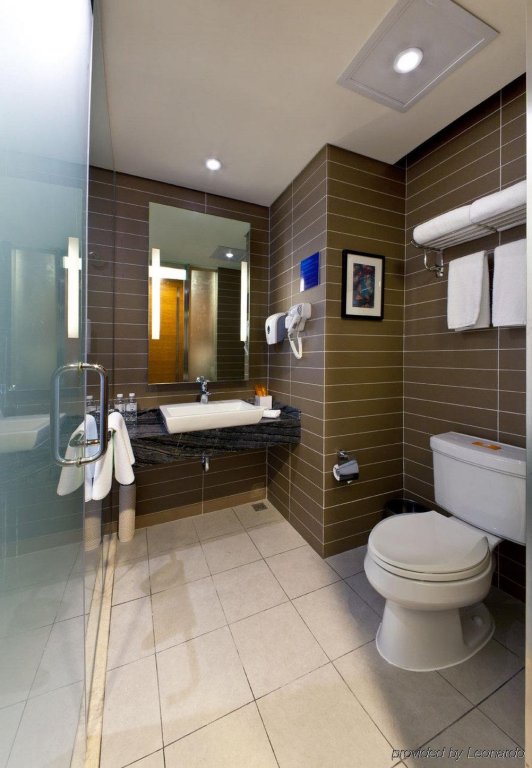 Фото Holiday Inn Express Chongqing Guanyinqiao