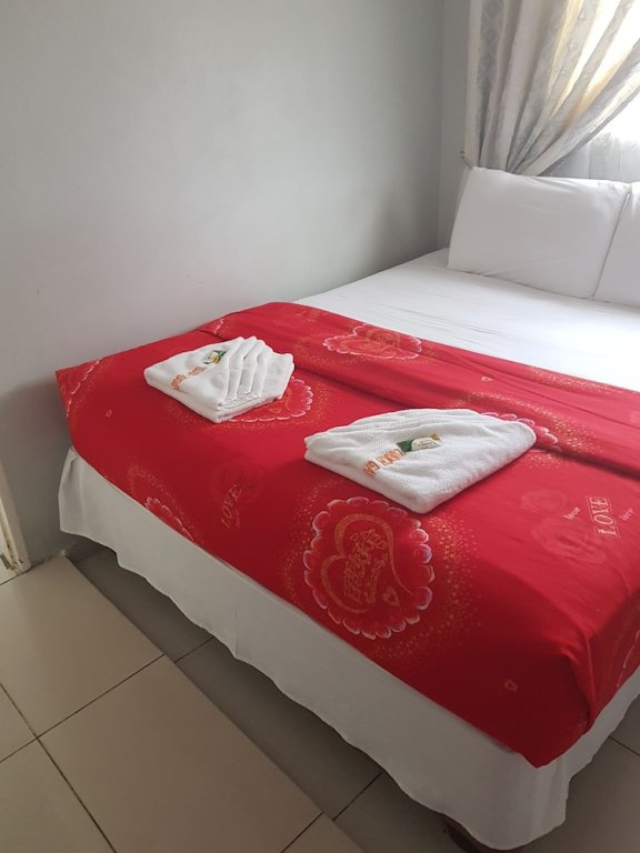 Фото Zurich Garden Lodge