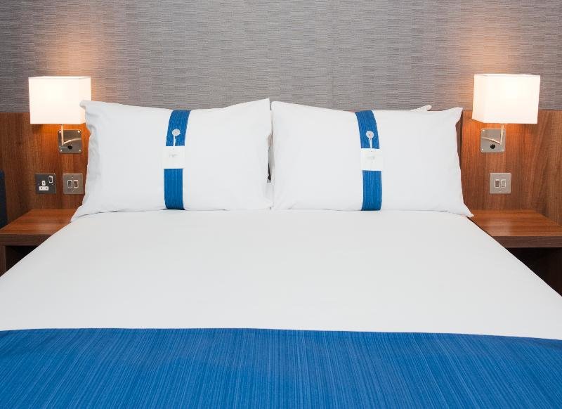 Фото Holiday Inn Express London City, an Ihg Hotel