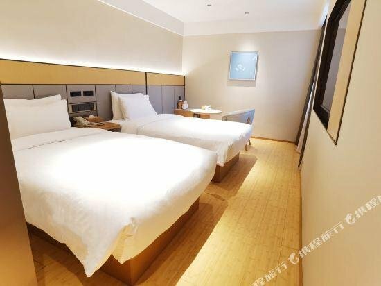 Hotel Ji Hotel Xiamen Mingfa Plaza, Xiamen, photo