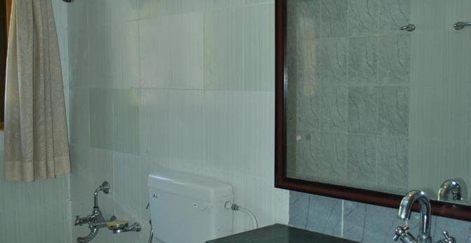 Фото Hotel Abshar