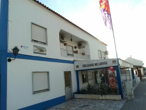 Гостиница A Toca Do Grilo в Округе Сетубал