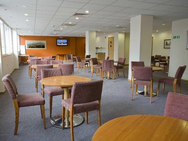 Фото Travelodge Croydon Central