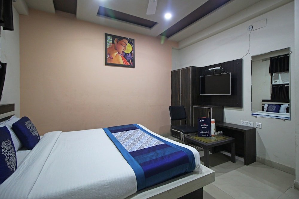 Фото Oyo 7773 Hotel Simran Palace
