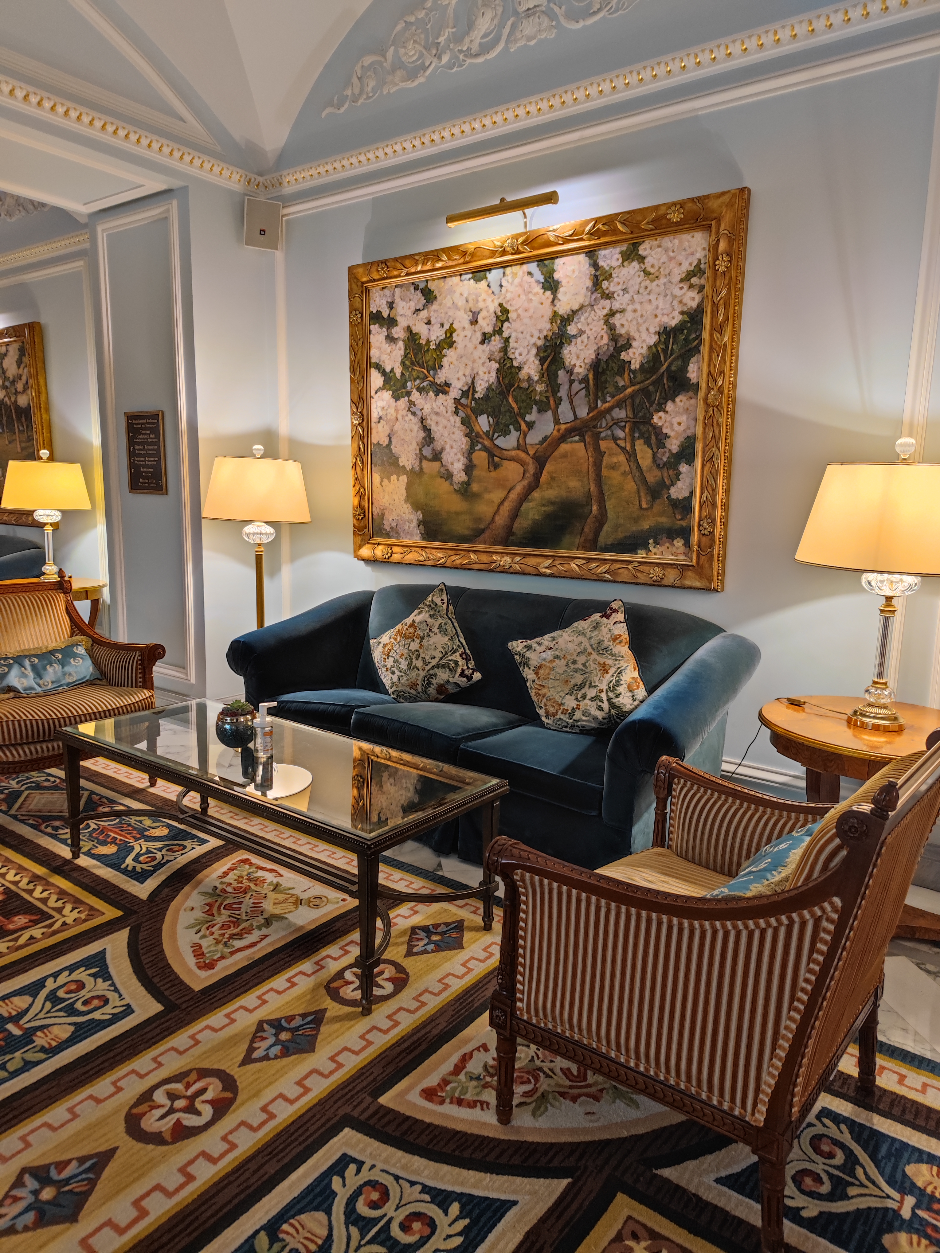 Фото Four Seasons Lion Palace St. Petersburg