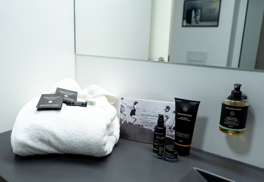 Фото Mortens Kro Restaurant & Suites