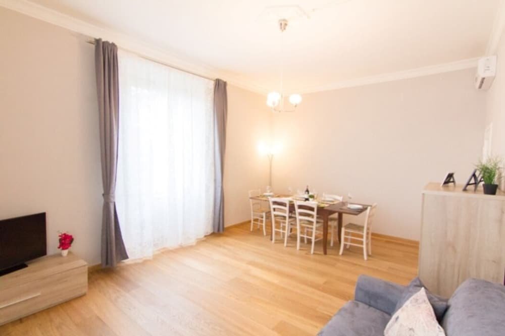 Фото Gemini Apartments