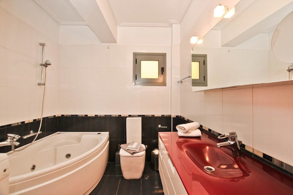 Фото Superior Sea View Apartment