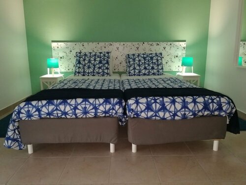 Гостиница Ocean's 7 - Lagos Guest House