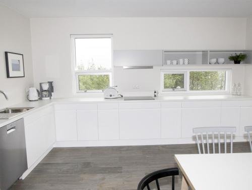 Фото Bella Apartments & Rooms