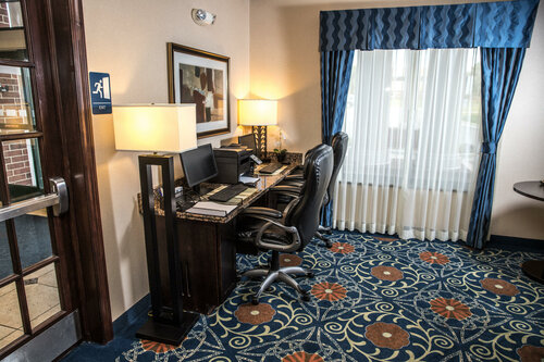 Гостиница Holiday Inn Express Hotel & Suites Detroit-Novi, an Ihg Hotel