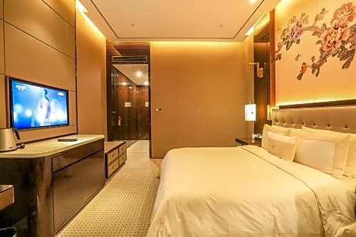 Фото Royal Garden Hotel Shanghai