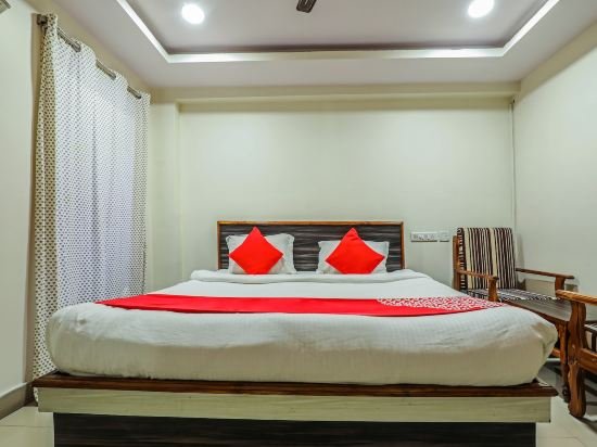 Фото Oyo 12973 Hotel Crystal