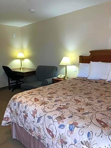 Гостиница Royal Napanee Inn