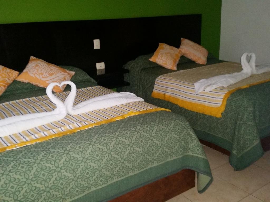 Фото Hotel Lirice Colonial