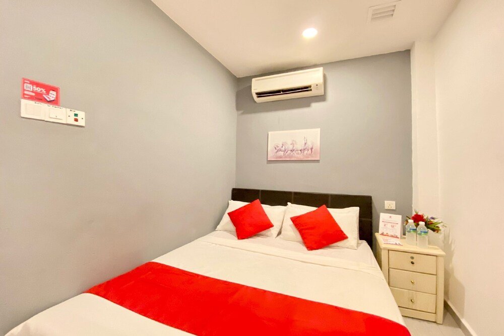 Фото Spot On 90194 Lincoln's Backpackers