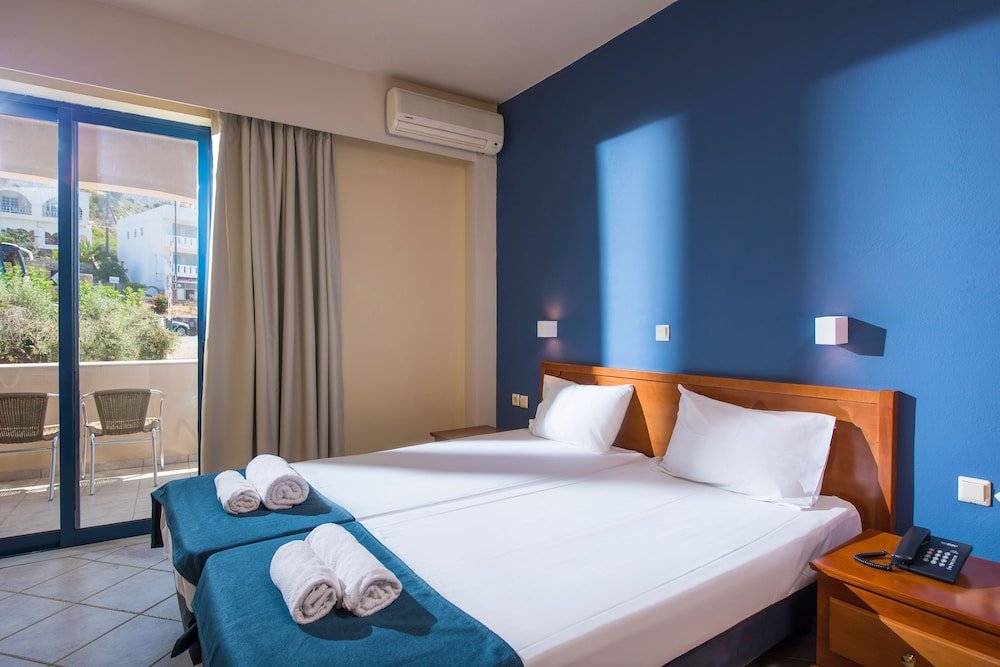 Фото Eleni Beach