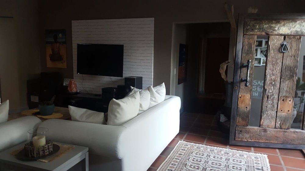 Фото Surfed Out - Plettenberg Bay